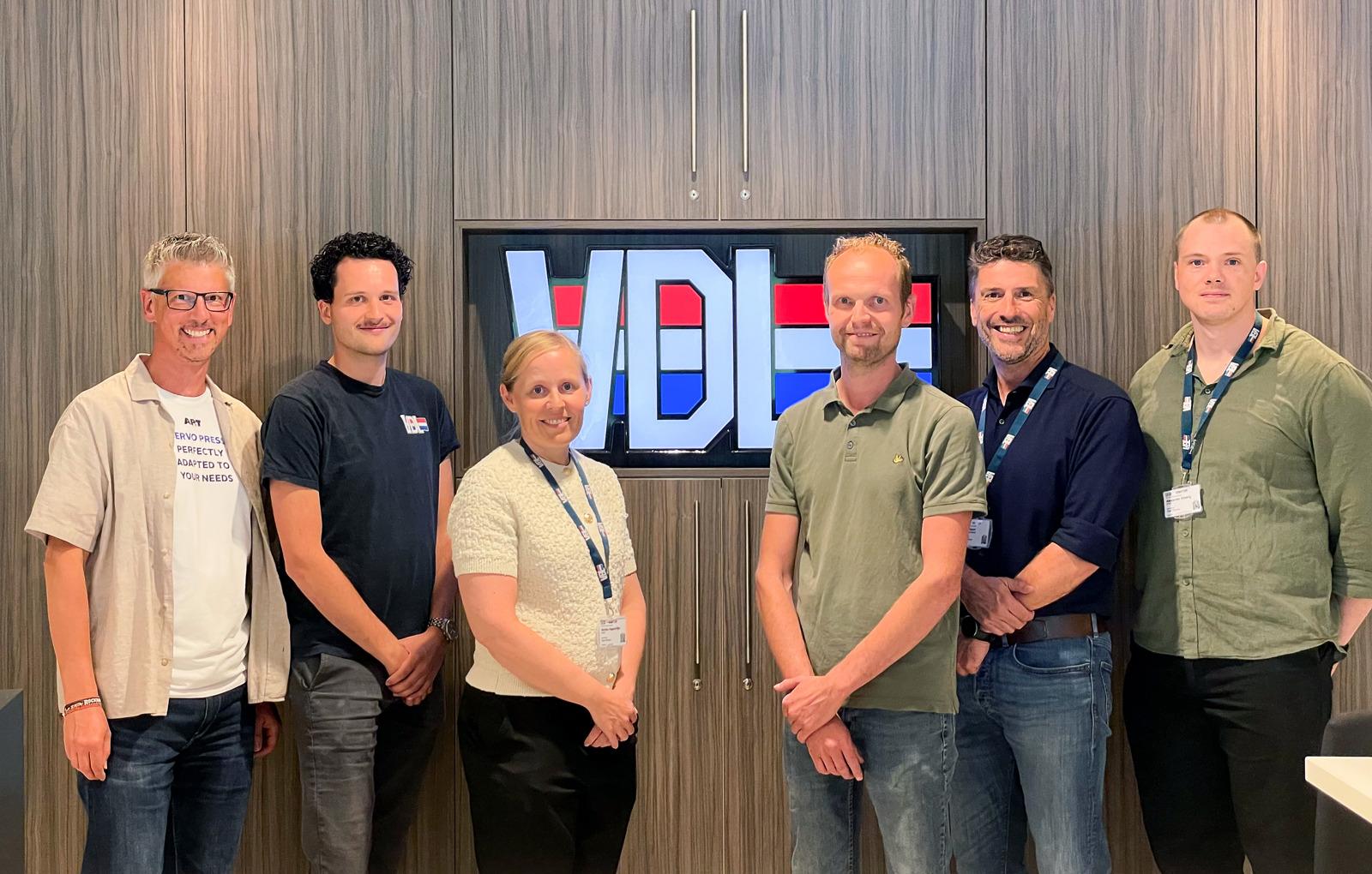 Hilko Siebels, AP&T, Area Sales Manager; Daan Roovers, VDL VDS, Head Process Engineering; Annika Hagström, AP&T, Technical Sales Manager; Cees Rombouts, VDL VDS, Assistant Production Manager; Bart Desart, Pack International; and Alexander Ekberg, AP&T, Systems Designer.
