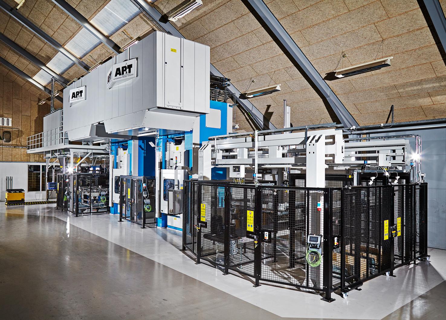 CK Deep Drawing’s new fully automated two-press line from AP&T. 