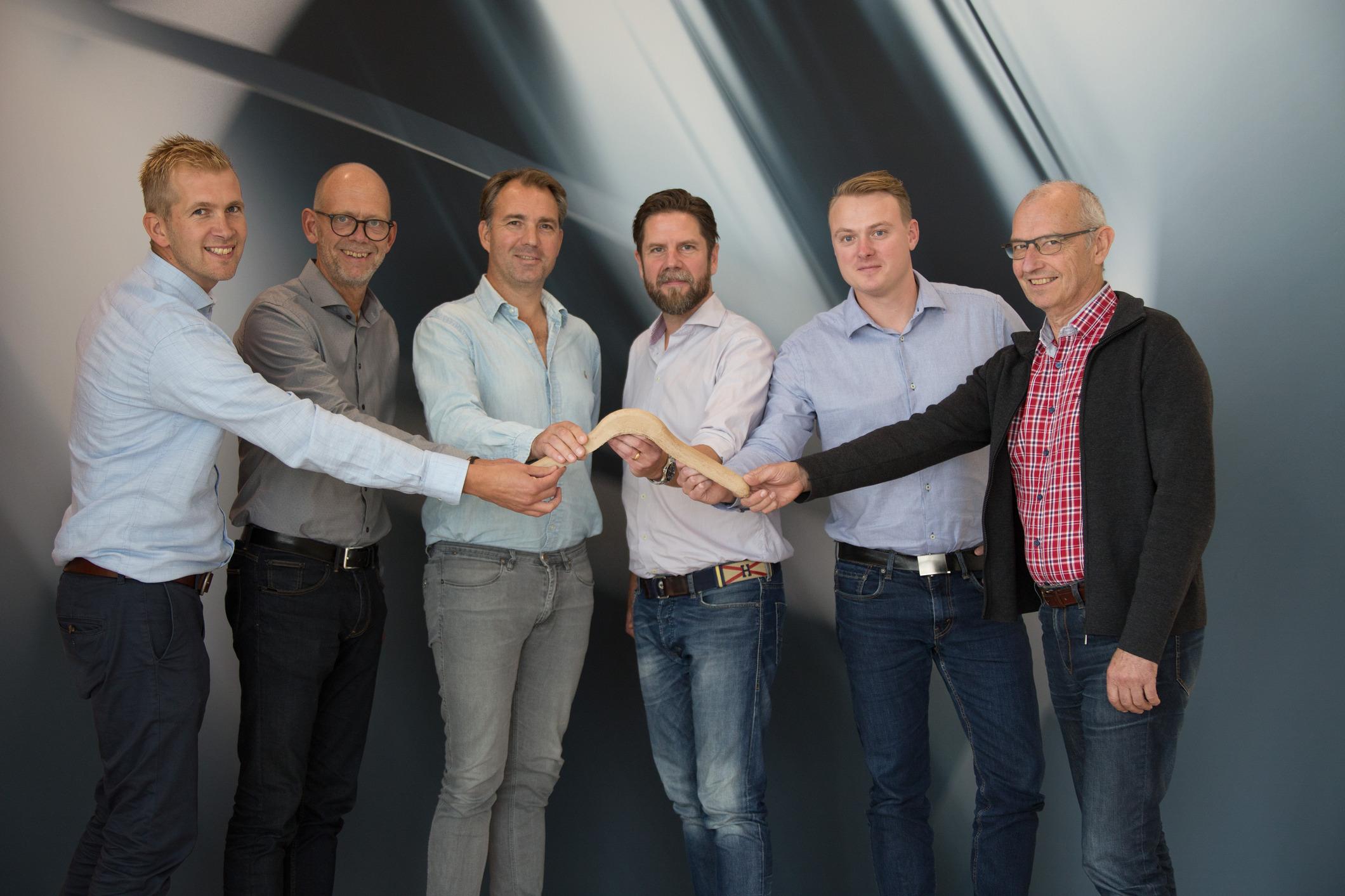 Climate smart hanger, pictured from left with  Kristian Broberg and Peder Jungmalm, AP&T, Anders Nylander and Patrik Enbacka, Ekoligens AB, and Andreas Grendel and Per-Arne Mattsson, AP&T.
